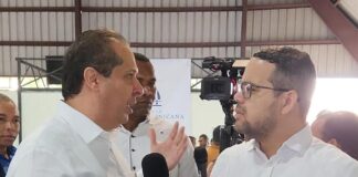 Acto de Lanzamiento de Jornada contra el Dengue con la presencia del Ministro de Salud Pública, Dr. Víctor Atallah,