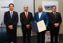 Consultores asisten a ceremonia de graduación de la Escuela de Estrategia Internacional Goberna