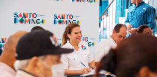 Alcaldesa Carolina Mejía escucha a comunitarios de San Miguel y lleva soluciones