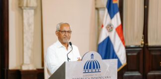 Presidente Abinader y Ministro de Educación reconocen a cinco destacados docentes con el Premio a la Excelencia Magisterial 2024