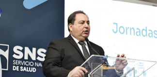 Director de SNS supervisa avances en obras de cuatro hospitales del Sur