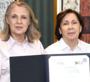 Autocamiones y Agencias Generales recibieron certificación OEA