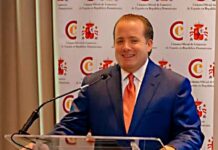 Paliza presenta en Azua su conferencia “El rol del nuevo liderazgo político”; Tomás Hernández Alberto llama a respaldar el encuentro.