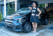 *Priority Courier entrega automóvil a ganadora de su Sorteo Dorado 2025*