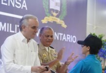 Luis Miguel De Camps, ministro de Educación, recibe reconocimiento por su firme apuesta por la formación en valores de la juventud dominicana