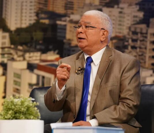 *Hernández Alberto respalda llamado del presidente Luis Abinader a un acuerdo nacional ante crisis global*