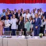 Luis Miguel De Camps formaliza la Mesa de los 5 Pilares en Santiago con énfasis en convivencia y armonía escolar