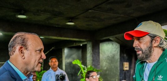 Ayuntamiento de Santiago declara a Juan Luis Guerra “Visitante Distinguido”