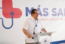 *Víctor Atallah destaca en Bani, el gobierno está llevando consultas y medicamentos a las comunidades*