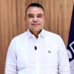 *Dr. Julio Landrón: Gestión firme y transformadora al frente del Servicio Nacional de Salud*