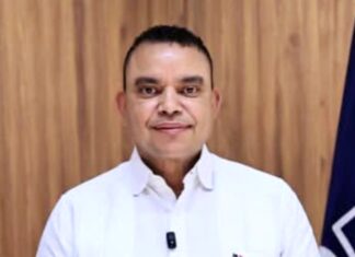 *Dr. Julio Landrón: Gestión firme y transformadora al frente del Servicio Nacional de Salud*