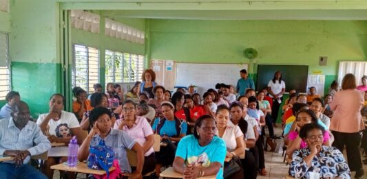 *Felicia Contreras de Paula impulsa con éxito de 13 conferencias sobre salud mental en Santo Domingo Norte*