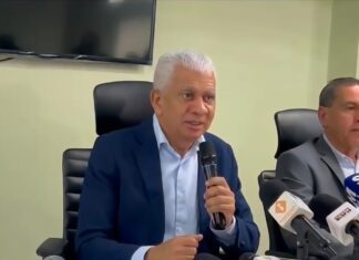 Presidente de Fenatrado informa que los transportistas de cargas asumirán el incremento del costo de los combustibles