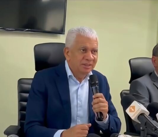 Presidente de Fenatrado informa que los transportistas de cargas asumirán el incremento del costo de los combustibles