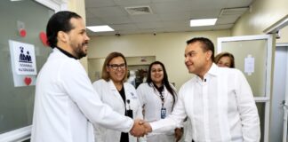 *“Director del SNS llega sin previo aviso al Hospital Presidente Estrella Ureña para evaluar su funcionamiento”*