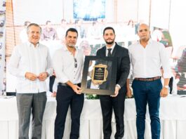 ADITOP reconoce en rendición de cuentas a Alexander Rodríguez “El Hijo del Pueblo” por sus aportes al desarrollo de La Otra Banda