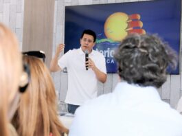 David Collado deja iniciada construcción plaza de vendedores en playa Teco de Maimón, Puerto Plata.