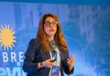 Juana Josefina Domínguez desafía fronteras ideológicas con el lanzamiento de su libro sobre la Iglesia y la Política en la Cumbre de Montevideo