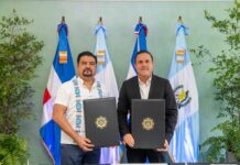 APORDOM y Comisión Portuaria de Guatemala firman acuerdo para fortalecer la cooperación portuaria.