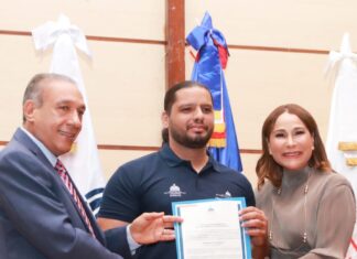 Supérate y Conape gradúan más de 200 personas cuidadoras de personas adultas mayores en el Gran Santo Domingo