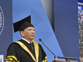 Doctor Leonardo Aguilera exhorta a 1,149 graduados de la PUCMM a ser visionarios y valorar la ética