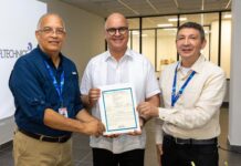 IDAC entrega certificado al Centro de Mantenimiento de Aeronaves de Punta Cana