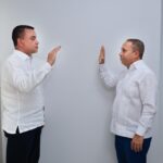 Doctor Julio Landrón juramenta a Alfonzo Herasme como director del Servicio Regional de Salud Enriquillo