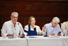 Presidente Abinader se reúne con líderes comunitarios y evalúa avances de obras clave en Santiago