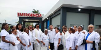 Abinader junto al director del SNS entrega remozado y ampliado el Hospital Municipal de Maimón