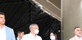 Dr. Leonardo Aguilera supervisa avances de remodelación de la Arena Banreservas Virgilio Travieso Soto