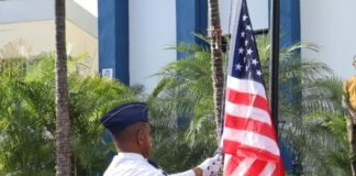 Alcaldía de Santo Domingo Oeste realiza acto de izamiento de la Bandera de Estados Unidos en el día de su independencia