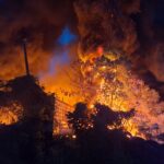 Incendio de gran magnitud moviliza amplio operativo de respuesta en Villa Linda