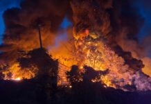 Incendio de gran magnitud moviliza amplio operativo de respuesta en Villa Linda