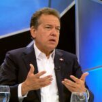 Ministro Ito Bisonó destaca avances de la política habitacional y anuncia nuevas entregas de viviendas