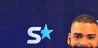Jhondry Ferreras, «El Árabe Dominicano», recibe el Reconocimiento a la Excelencia Digital en los SMA Talents Awards 2026.